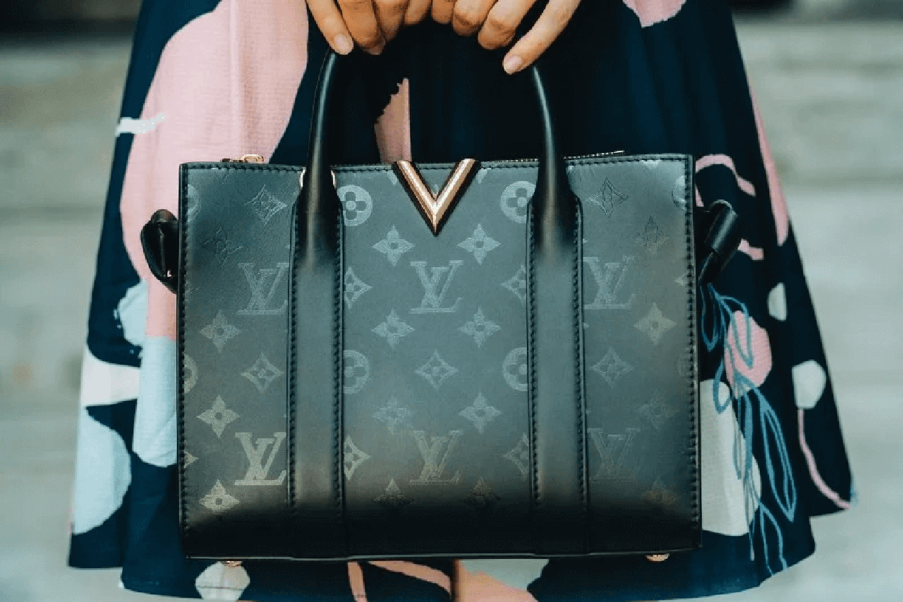 Open Louis Vuitton Bag PNG - Graphic Design